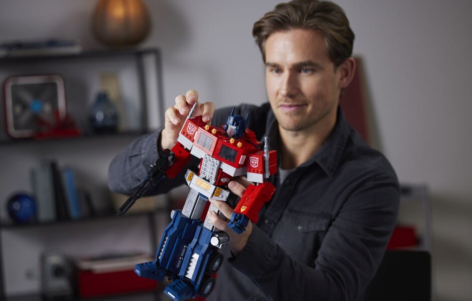 LEGO 10302 Transformers G1 Optimus Prime  Image  (14 of 25)